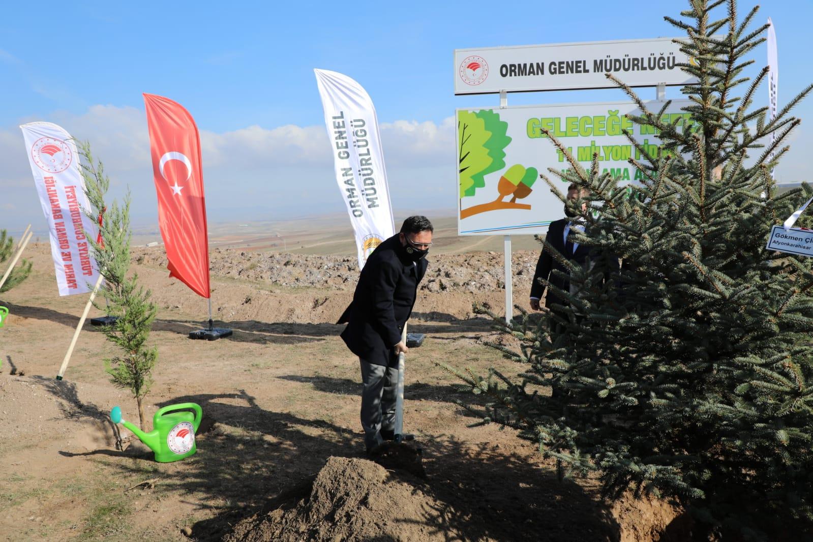 Afyonkarahisar’da Fidanlar Toprakla Buluştu