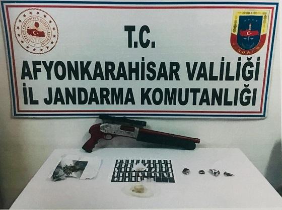 Jandarmadan uyuşturucu satıcılarına operasyon