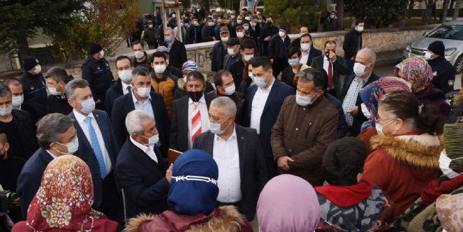 Başkan Zeybek: "Sorunları yerinde çözeceğiz"